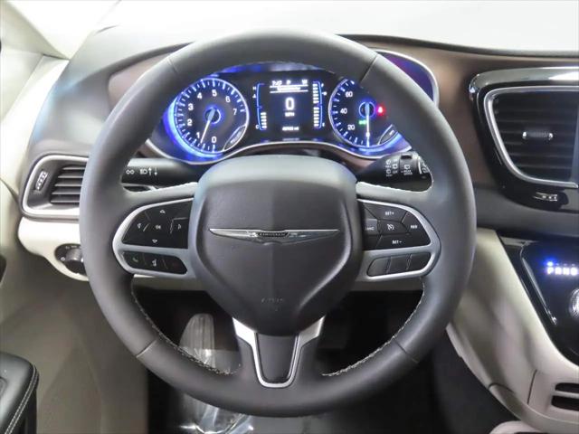 2024 Chrysler Voyager LX
