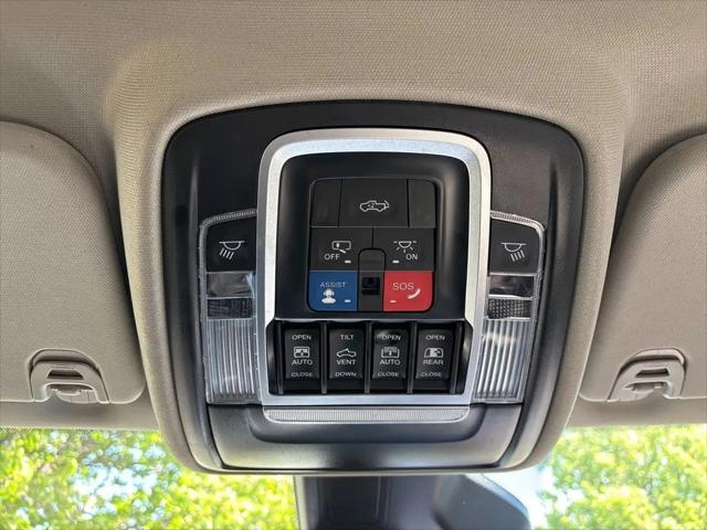 2025 Ram 1500 Laramie Crew Cab 4x4 5'7" Box