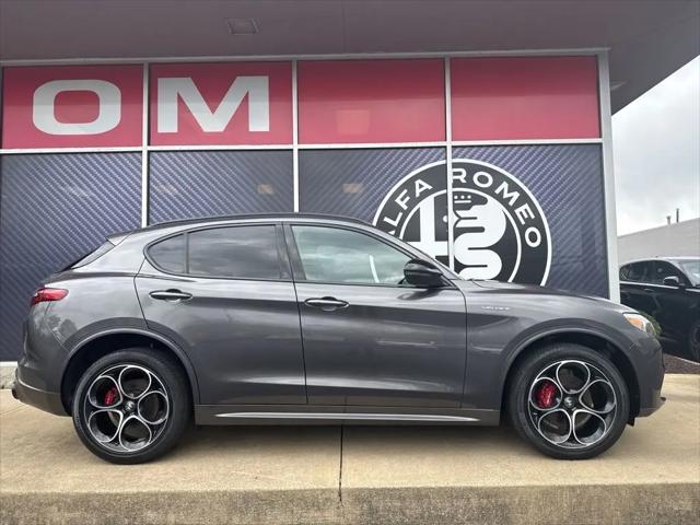 2022 Alfa Romeo Stelvio Veloce Ti AWD
