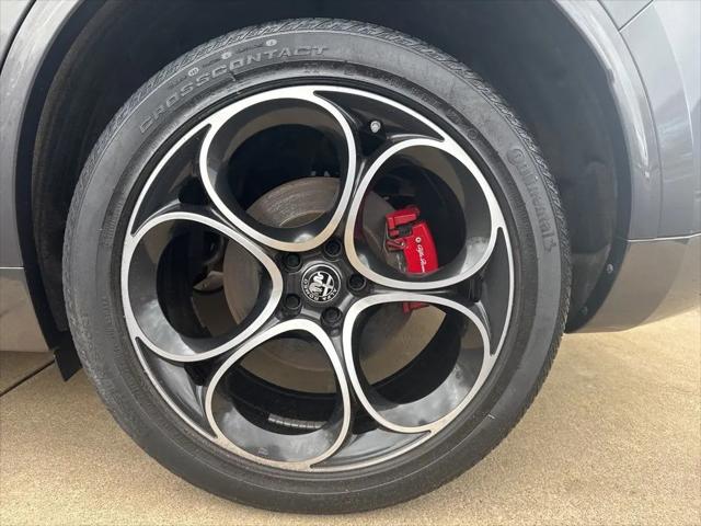 2022 Alfa Romeo Stelvio Veloce Ti AWD