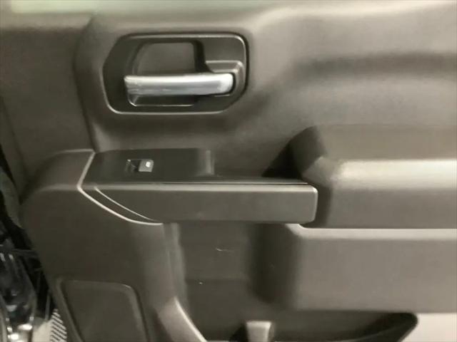 2023 Chevrolet Silverado 1500 4WD Crew Cab Standard Bed WT