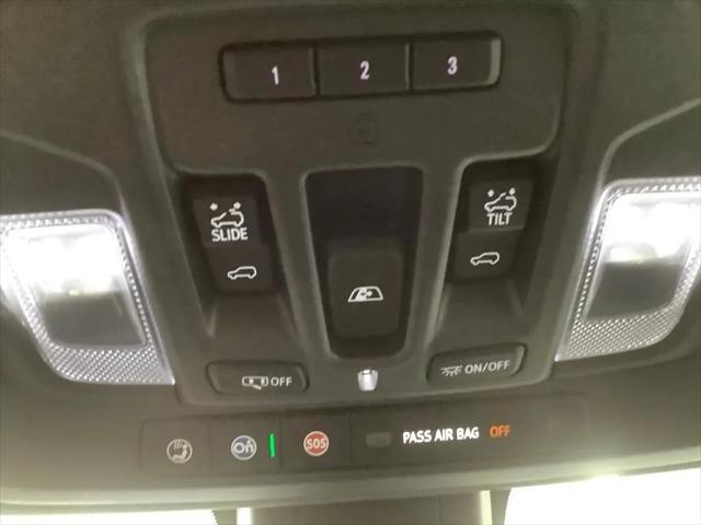 2022 GMC Sierra 1500 Limited 4WD Crew Cab Short Box AT4