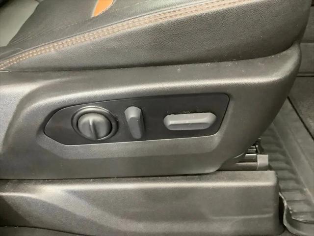 2022 GMC Sierra 1500 Limited 4WD Crew Cab Short Box AT4
