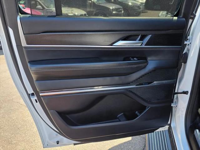 2024 Jeep Grand Wagoneer L Series II 4x4