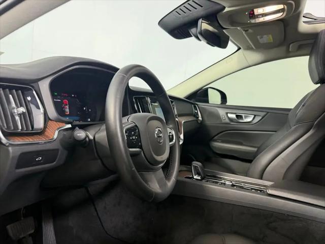 2025 Volvo S60 B5 Plus