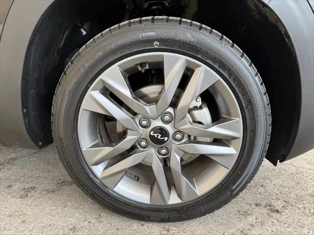 2023 Kia Seltos S