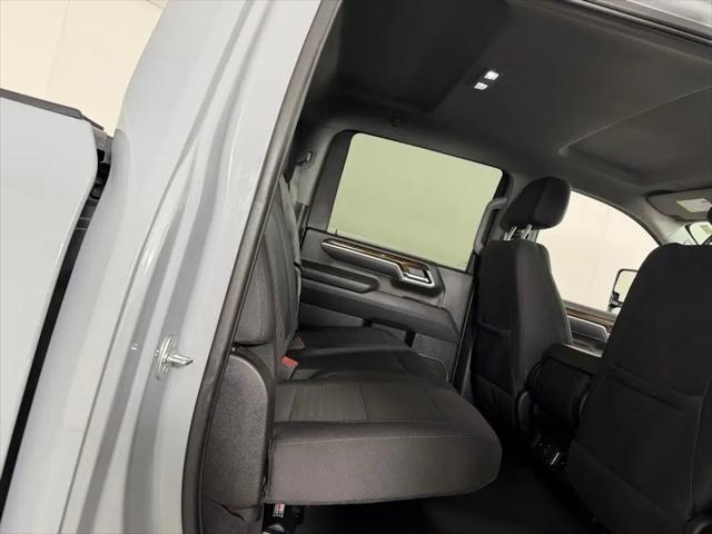 2025 GMC Sierra 3500HD Crew Cab, Standard Bed, SLE, 4WD