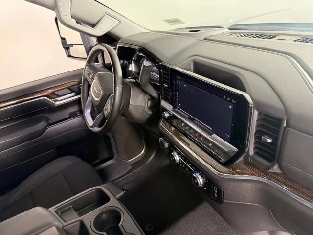 2025 GMC Sierra 3500HD Crew Cab, Standard Bed, SLE, 4WD