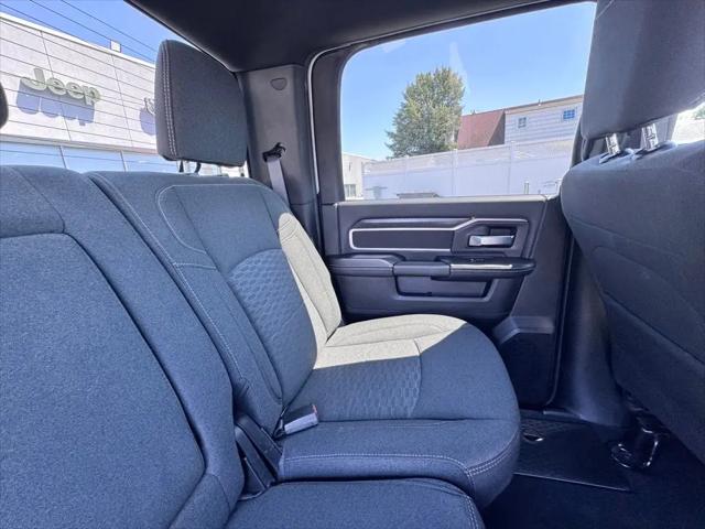 2025 Ram 2500 Big Horn Crew Cab 4x4 6'4" Box