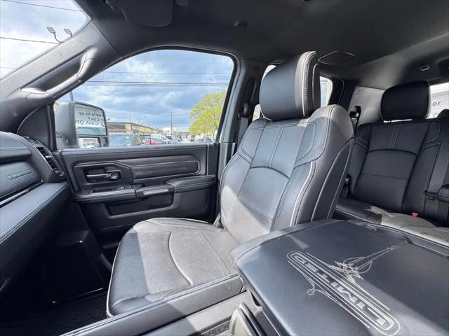 2023 Ram 3500 Limited Mega Cab 4x4 6'4" Box