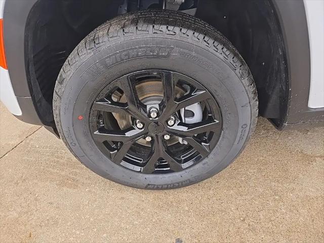 2026 Jeep Grand Cherokee Altitude 4x4