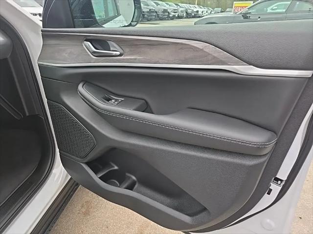 2026 Jeep Grand Cherokee Altitude 4x4