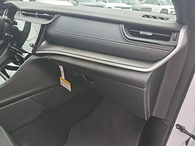 2026 Jeep Grand Cherokee Altitude 4x4