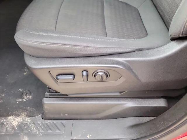 2022 Chevrolet Silverado 1500 4WD Crew Cab Short Bed Custom