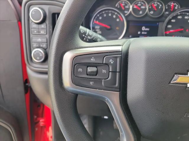 2022 Chevrolet Silverado 1500 4WD Crew Cab Short Bed Custom