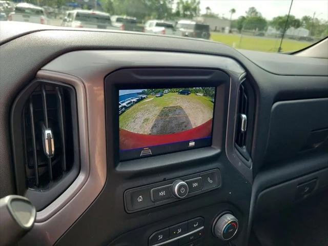 2022 Chevrolet Silverado 1500 4WD Crew Cab Short Bed Custom