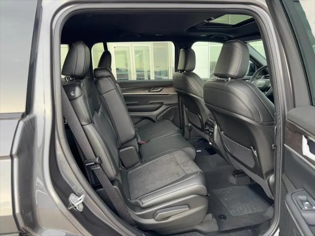 2026 Jeep Grand Cherokee L Altitude 4x4