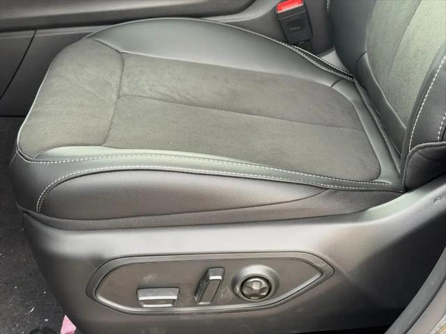 2026 Jeep Grand Cherokee L Altitude 4x4