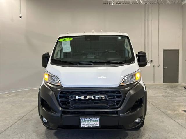 2025 Ram ProMaster 2500 Cargo Van Tradesman Low Roof 136" WB w/Pass Seat