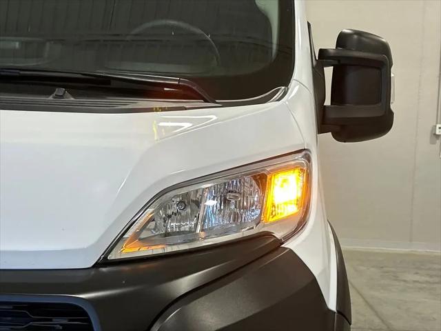 2025 Ram ProMaster 2500 Cargo Van Tradesman Low Roof 136" WB w/Pass Seat