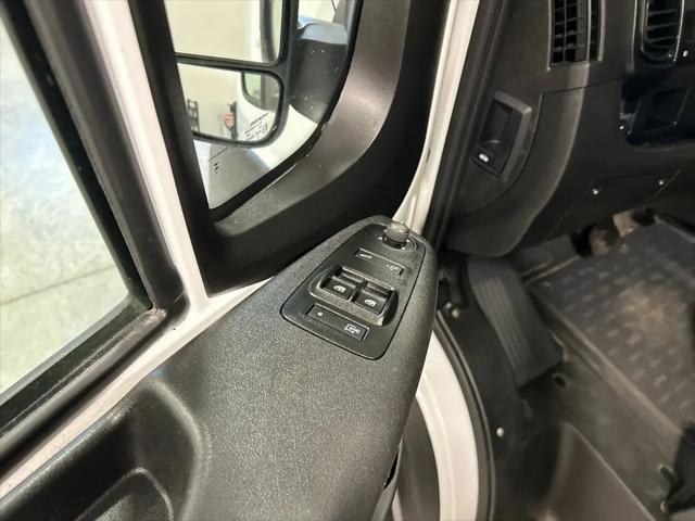 2025 Ram ProMaster 2500 Cargo Van Tradesman Low Roof 136" WB w/Pass Seat