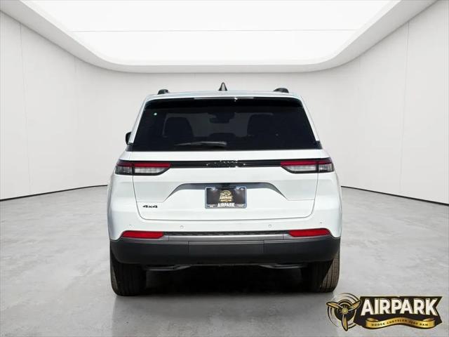 2026 Jeep Grand Cherokee Altitude 4x4