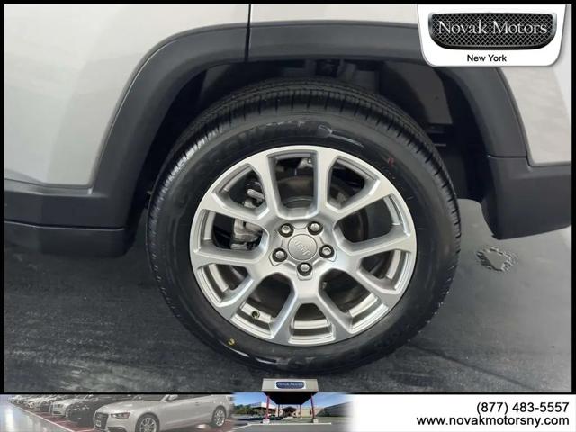2023 Jeep Compass Latitude Lux FWD