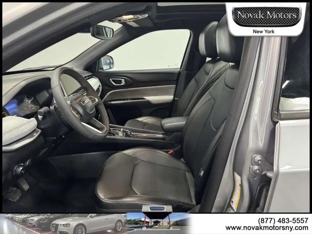 2023 Jeep Compass Latitude Lux FWD