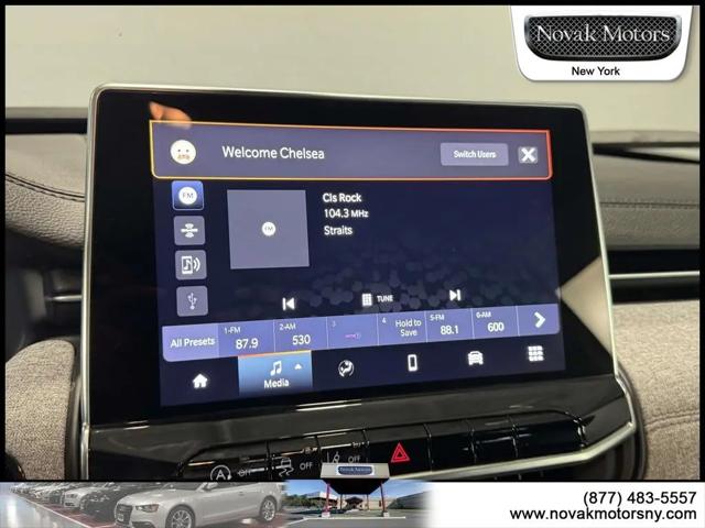 2023 Jeep Compass Latitude Lux FWD