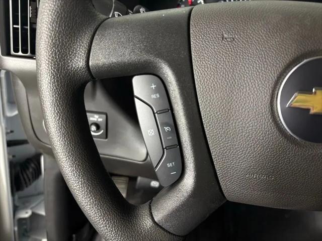 2026 Chevrolet Express Cargo Van 2500 Regular Wheelbase, WT, RWD