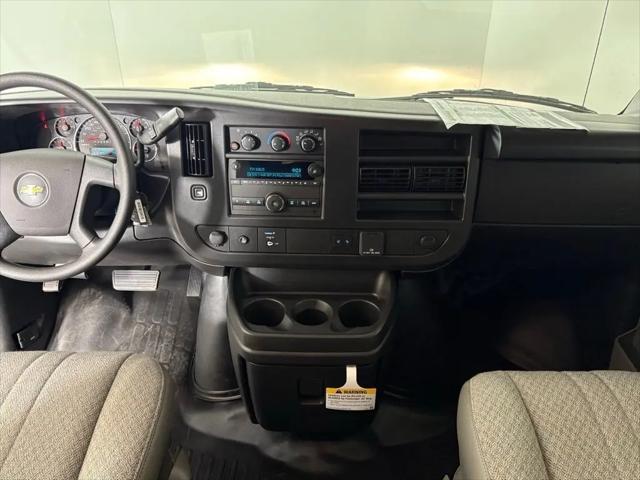 2026 Chevrolet Express Cargo Van 2500 Regular Wheelbase, WT, RWD
