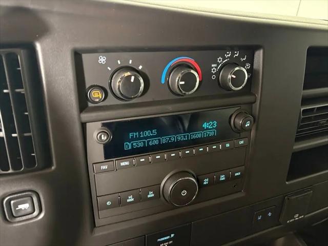 2026 Chevrolet Express Cargo Van 2500 Regular Wheelbase, WT, RWD