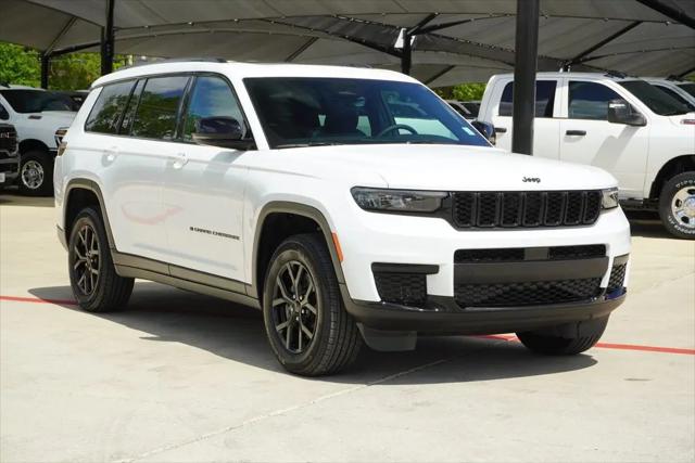 2025 Jeep Grand Cherokee L Altitude X 4x4