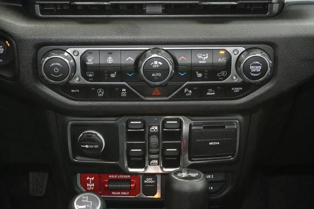 2025 Jeep Wrangler 4-Door Willys 4x4