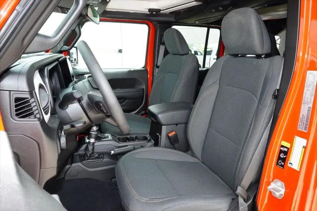 2025 Jeep Wrangler 4-Door Willys 4x4