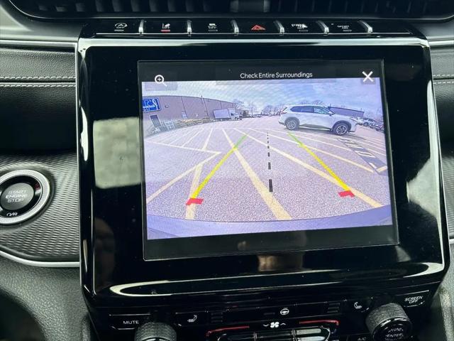 2023 Jeep Grand Cherokee L Altitude 4x4