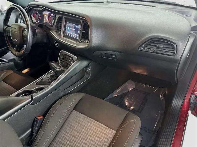 2022 Dodge Challenger SXT