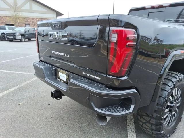 2024 GMC Sierra 2500HD 4WD Crew Cab Standard Bed Denali Ultimate