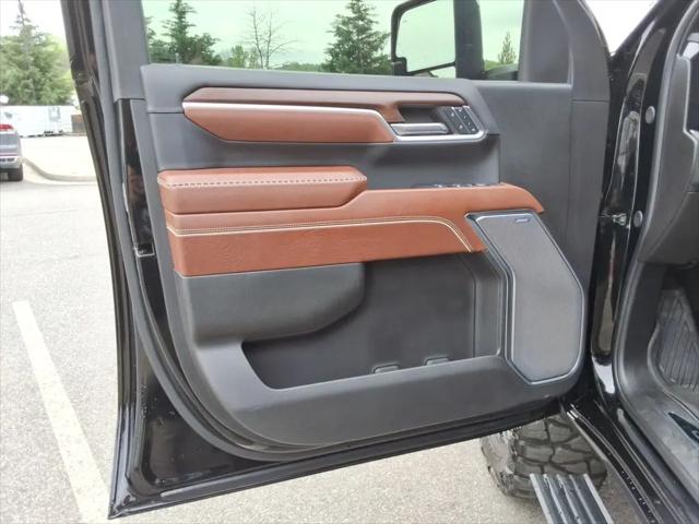 2024 GMC Sierra 2500HD 4WD Crew Cab Standard Bed Denali Ultimate