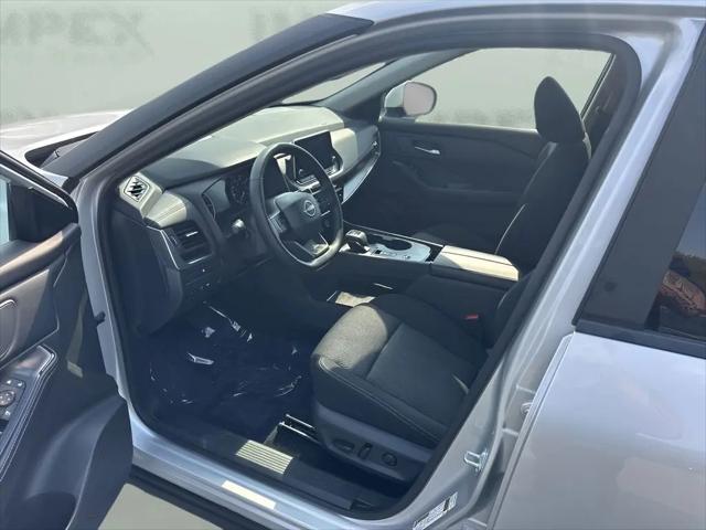 2025 Nissan Rogue SV FWD