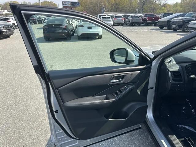 2025 Nissan Rogue SV FWD