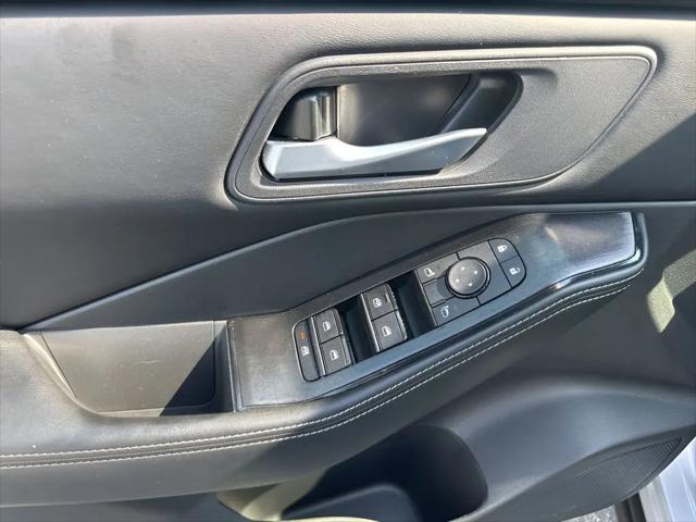 2025 Nissan Rogue SV FWD