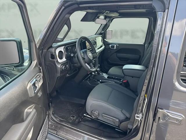 2025 Jeep Wrangler 4-Door Willys 4x4