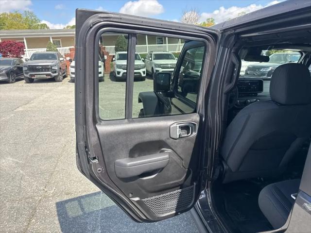 2025 Jeep Wrangler 4-Door Willys 4x4