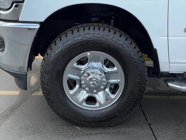 2020 Jeep Ram 2500 Big Horn Crew Cab 4x4 8' Box