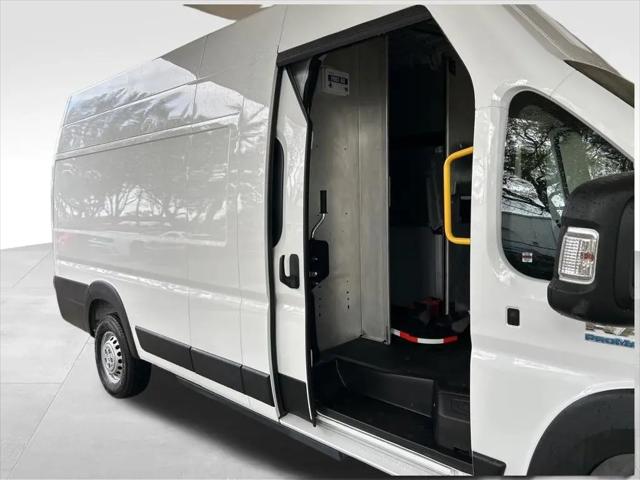 2024 Ram ProMaster Tradesman