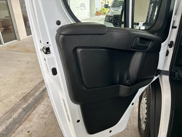 2024 Ram ProMaster Tradesman