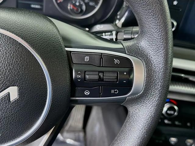 2022 Kia K5 LXS