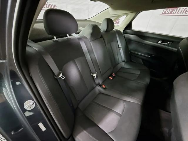 2022 Kia K5 LXS