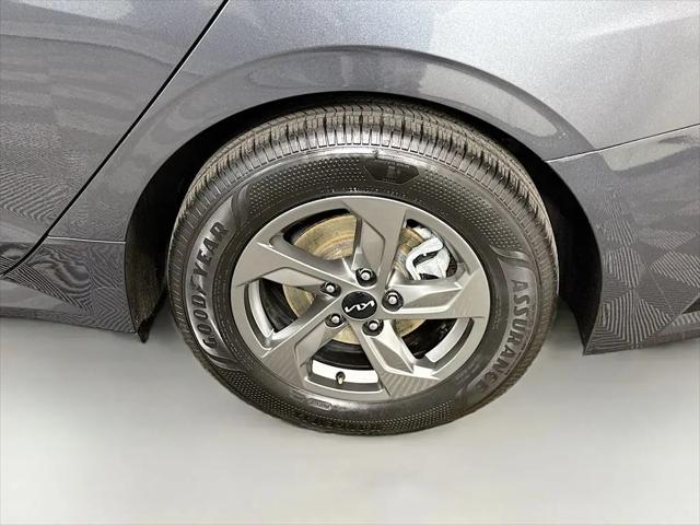 2022 Kia K5 LXS